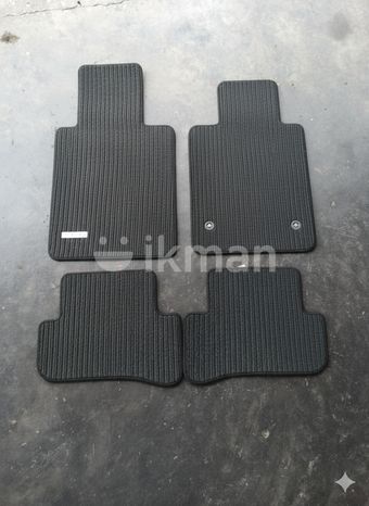 Mercedes E220 W124 Seats