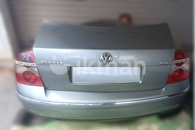 Volks Wagen Passat Rear End